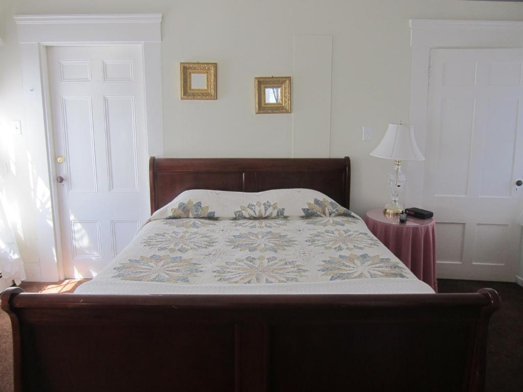 Summers Country Inn Digby Bagian luar foto